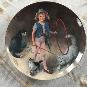 🎁2/$12. COLLECTABLE PLATE “MAGGIE THE ANIMAL TRAINER” CIRCA 1983.